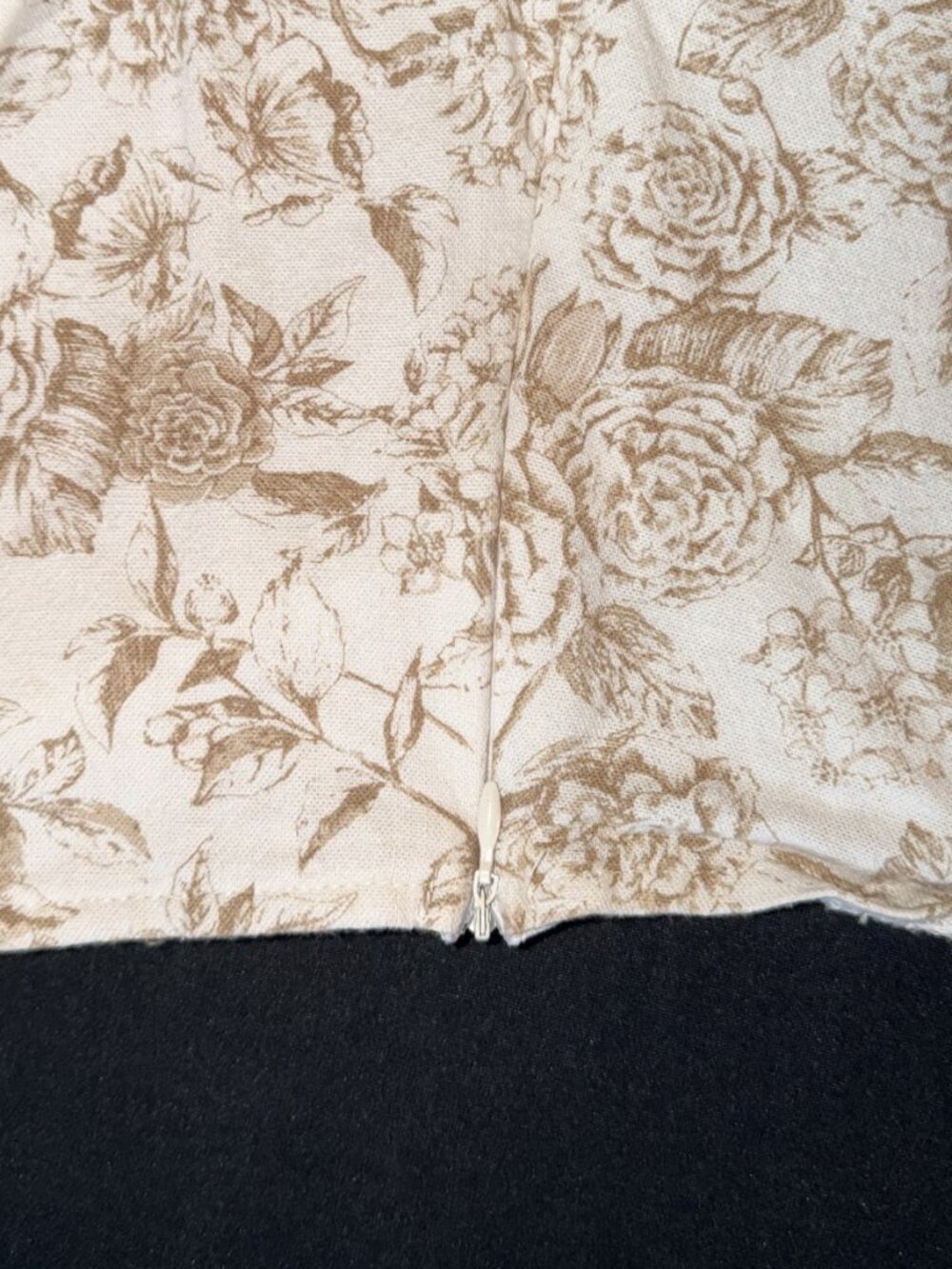 Altar'd State | Floral Puff Sleeve Crop Top | Size Large - Picture 5 of 7